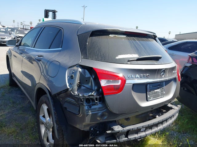 WDCTG4GB7KJ617586 Mercedes-Benz Gla 250 4matic