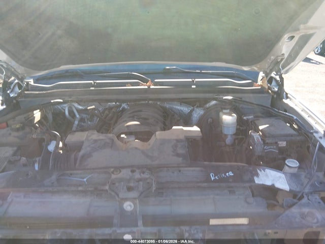 1GNSKJKC5FR296564 Chevrolet Suburban 1500 Lt