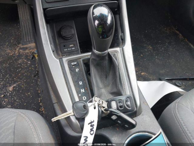 2016 HYUNDAI ELANTRA 5NPDH4AE5GH747246 Photo 10