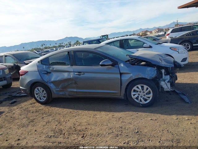 KMHD74LF1KU836329 Hyundai ELANTRA SE