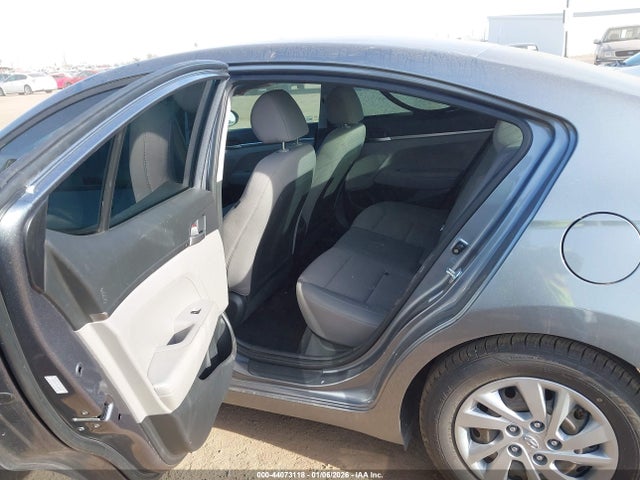 KMHD74LF1KU836329 Hyundai ELANTRA SE