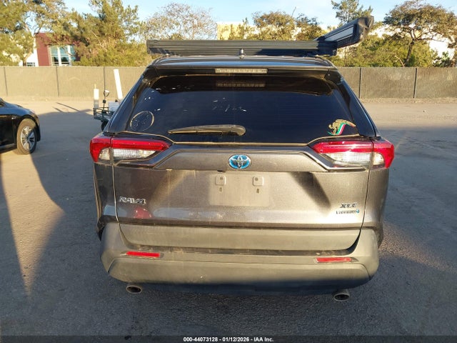 4T3RWRFV8MU018082 Toyota Rav4 Hybrid Xle