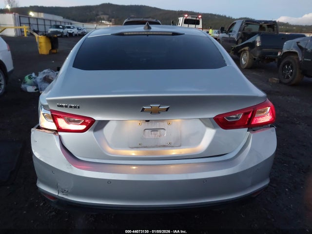 1G1ZC5ST8LF107861 Chevrolet Malibu Fwd 1fl