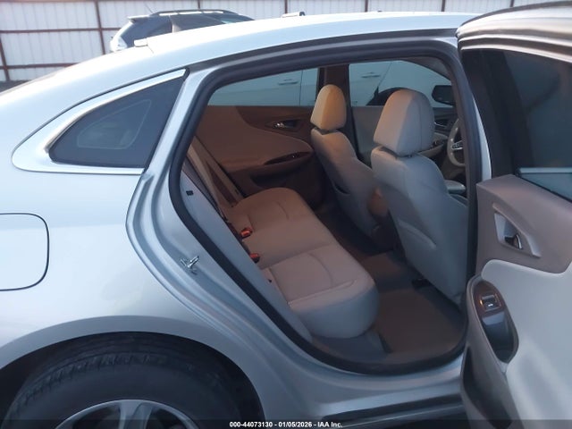 1G1ZC5ST8LF107861 Chevrolet Malibu Fwd 1fl