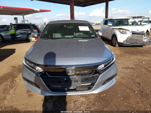 1HGCV1F3XJA266886 Honda Accord Sport