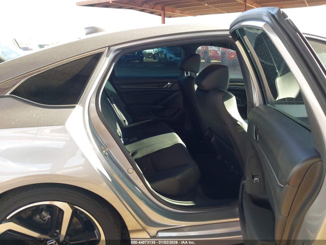 1HGCV1F3XJA266886 Honda Accord Sport