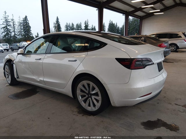 2022 TESLA MODEL 3 5YJ3E1EB0NF255318 Photo 2