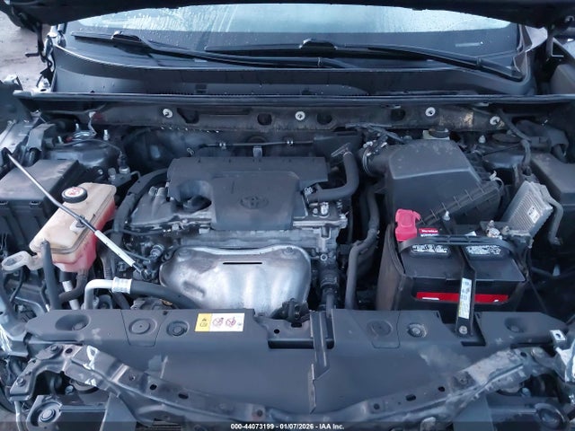 JTMWFREV9JJ169494 Toyota Rav4 Xle