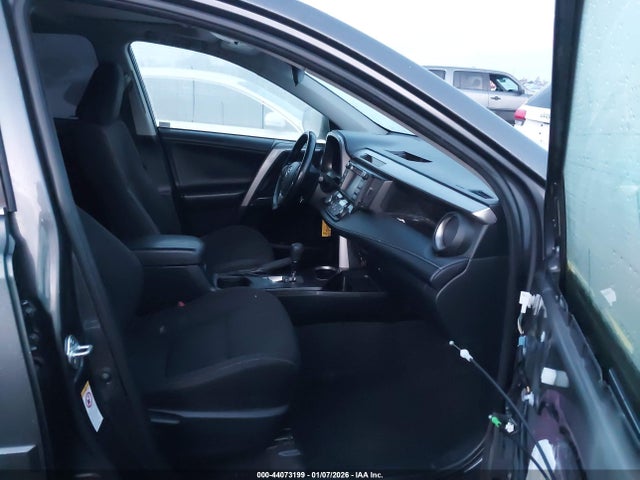 JTMWFREV9JJ169494 Toyota Rav4 Xle