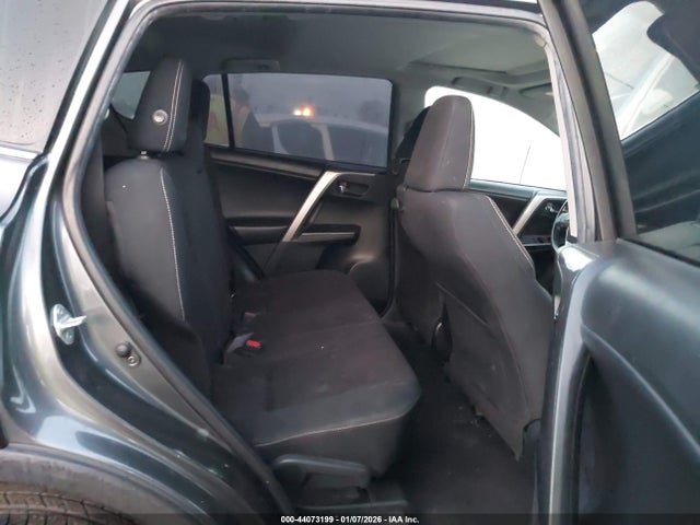 JTMWFREV9JJ169494 Toyota Rav4 Xle
