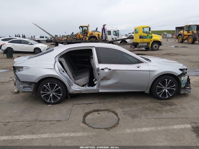 4T1B11HK8KU294482 Toyota CAMRY SE