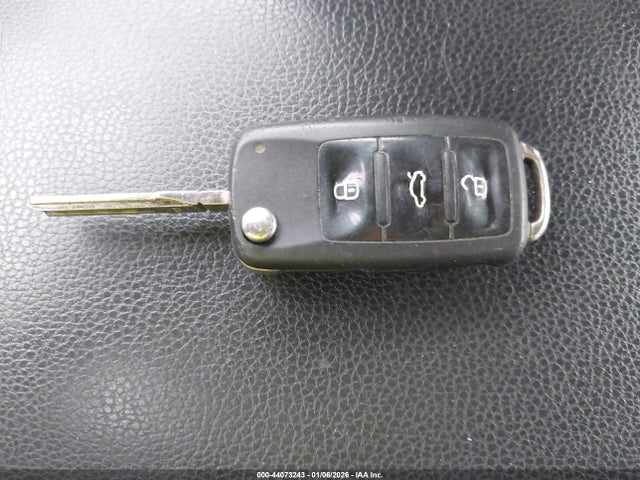 3VWD17AJ4EM285303 Volkswagen Jetta 1.8t Se