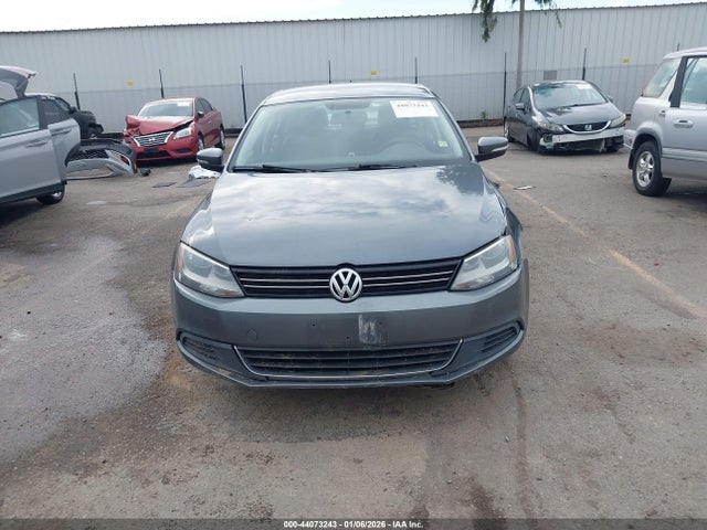 3VWD17AJ4EM285303 Volkswagen Jetta 1.8t Se