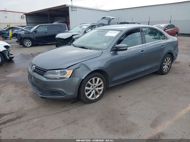 3VWD17AJ4EM285303 Volkswagen Jetta 1.8t Se