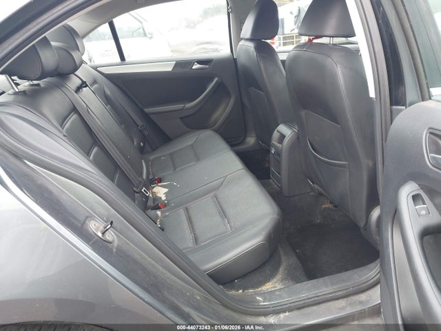 3VWD17AJ4EM285303 Volkswagen Jetta 1.8t Se