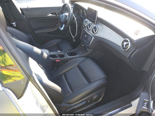 2016 MERCEDES-BENZ CLA 250 WDDSJ4GBXGN385185 Photo 4