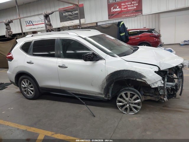 JN8AT2MT4LW042382 Nissan Rogue Sv Fwd