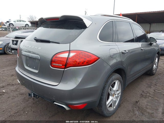 2014 PORSCHE CAYENNE WP1AA2A25ELA93941 Photo 3