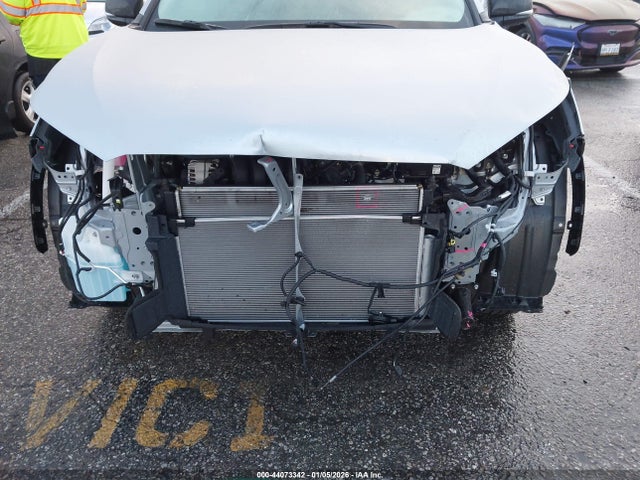 7MUEAABG1SV144472 Toyota Corolla Cross Xle