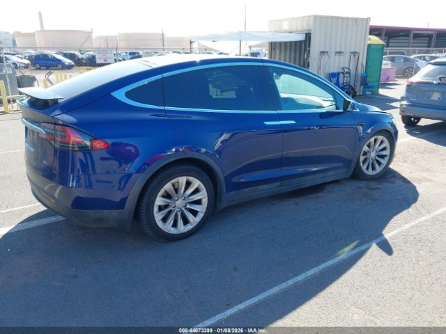 2017 TESLA MODEL X 5YJXCAE21HF044186 Photo 3
