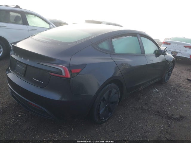 2025 TESLA MODEL 3 5YJ3E1EBXSF928529 Photo 3