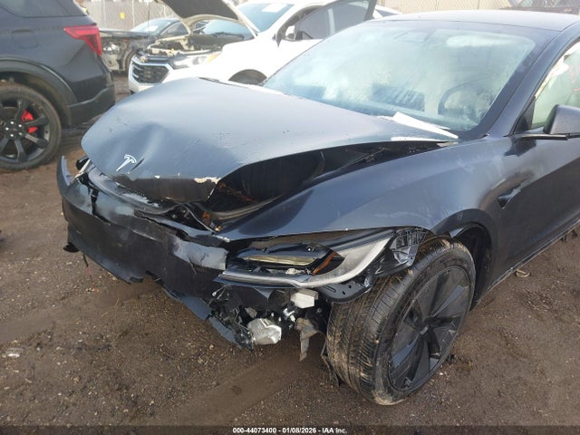 2025 TESLA MODEL 3 5YJ3E1EBXSF928529 Photo 5