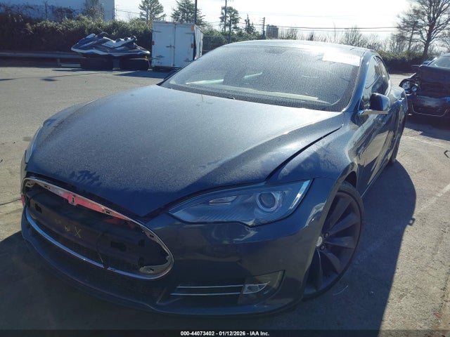2014 TESLA MODEL S 5YJSA1H16EFP52030 Photo 1