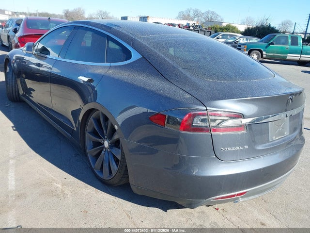 2014 TESLA MODEL S 5YJSA1H16EFP52030 Photo 2