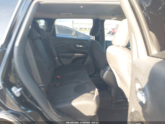 Jeep Cherokee Latitude Fwd 2019 1C4PJLCB4KD439174 Image 8