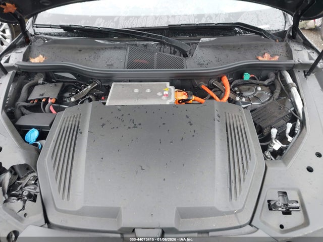 2019 AUDI E-TRON WA1VAAGE9KB025040 Photo 9