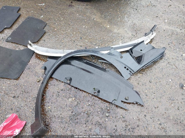 WA1VAAGE9KB025040 Audi E-tron Premium Plus