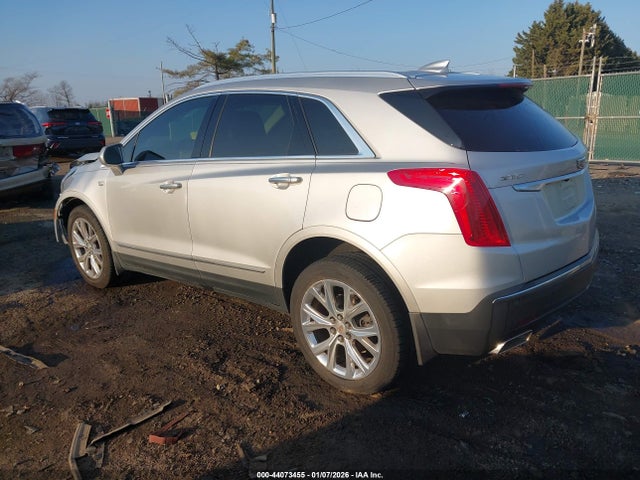 2017 CADILLAC XT5 1GYKNBRS0HZ103754 Photo 2