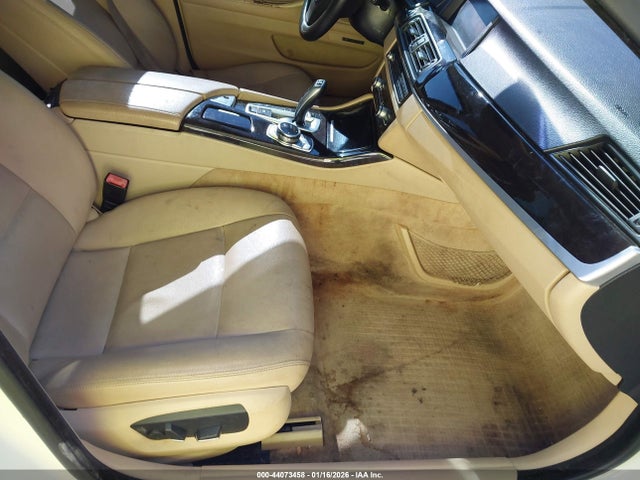 BMW 535i Xdrive 2014 WBA5B3C59ED536306 Image 5
