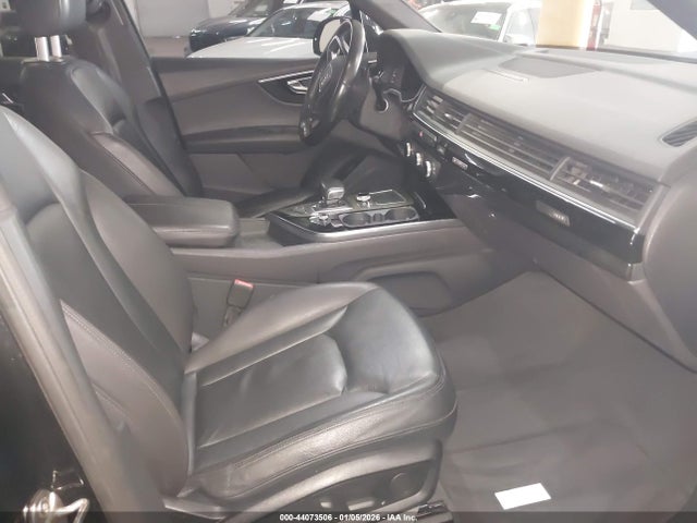 2017 AUDI Q7 WA1LAAF71HD049128 Photo 4