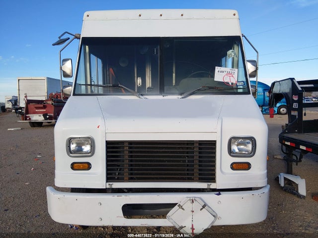 2015 Freightliner Chassis M Line Walk-in Van მანქანა იყიდება აუქციონზე, vin: 4UZAAPDU7FCGJ0975, აუქციონის ნომერი: 44073522