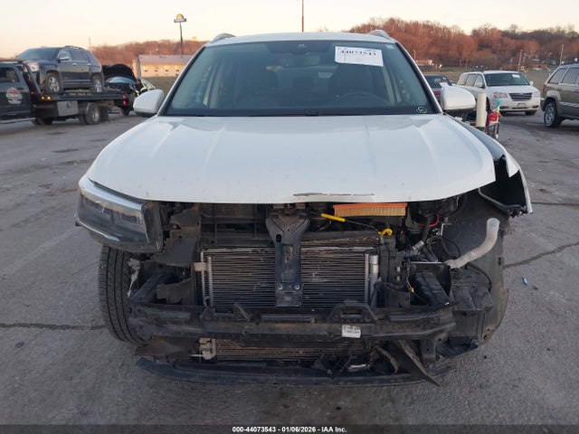 44073543 :رقم المزاد ، 3VVSX7B2XPM354077 vin ، 2023 Volkswagen Taos 1.5t Se مزاد بيع