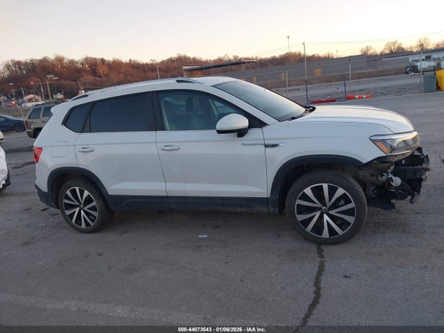 44073543 :رقم المزاد ، 3VVSX7B2XPM354077 vin ، 2023 Volkswagen Taos 1.5t Se مزاد بيع