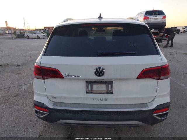 44073543 :رقم المزاد ، 3VVSX7B2XPM354077 vin ، 2023 Volkswagen Taos 1.5t Se مزاد بيع