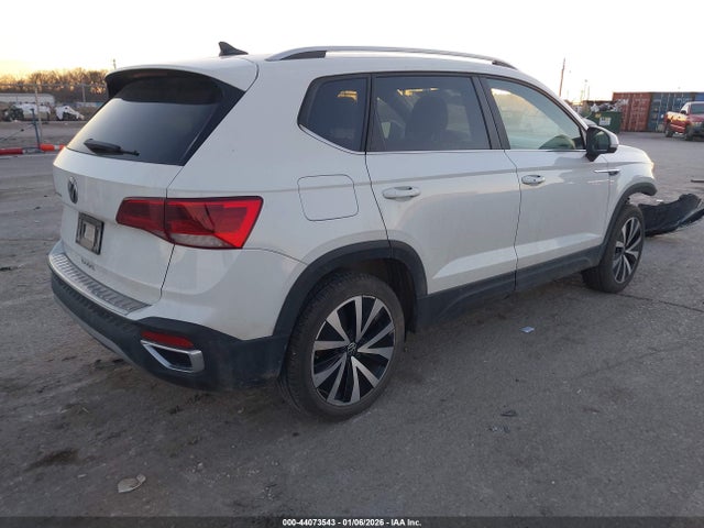 2023 VOLKSWAGEN TAOS 3VVSX7B2XPM354077 Photo 3