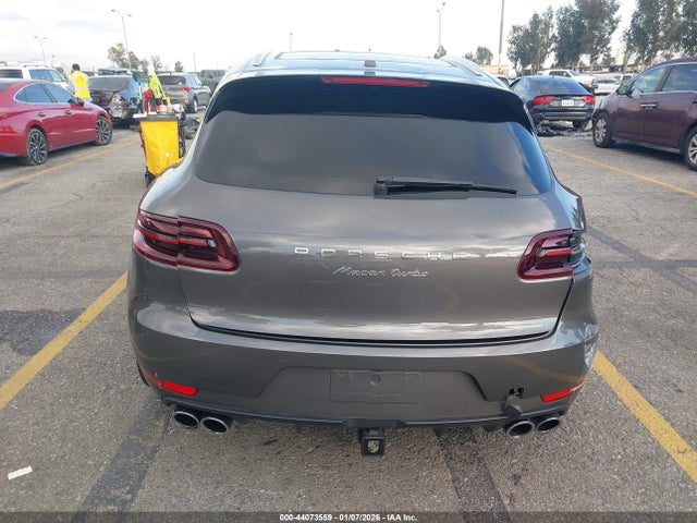 Porsche Macan Turbo 2015 WP1AF2A58FLB48525 Image 16