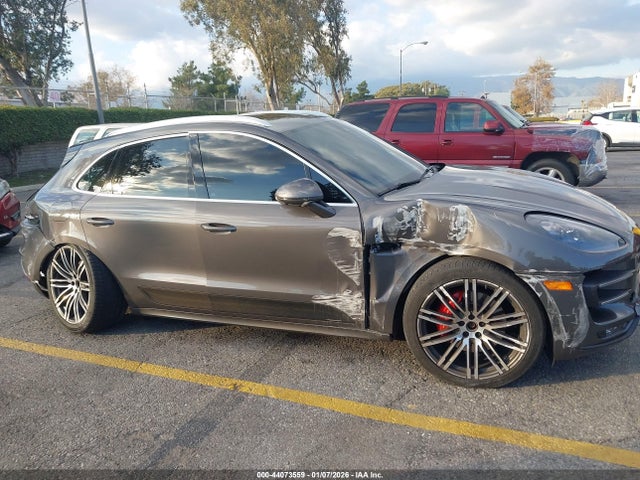 Porsche Macan Turbo 2015 WP1AF2A58FLB48525 Image 6