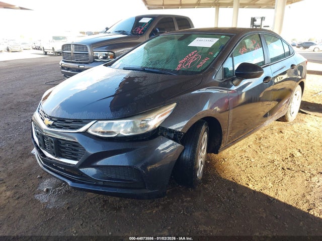 44073586 :رقم المزاد ، 1G1BC5SM8G7235821 vin ، 2016 Chevrolet Cruze Ls Auto مزاد بيع