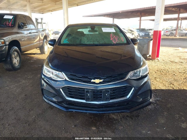44073586 :رقم المزاد ، 1G1BC5SM8G7235821 vin ، 2016 Chevrolet Cruze Ls Auto مزاد بيع