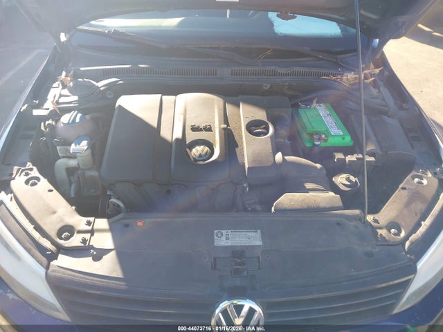 44073716 :رقم المزاد ، 3VWDX7AJ6BM010963 vin ، 2011 Volkswagen Jetta 2.5l Se مزاد بيع
