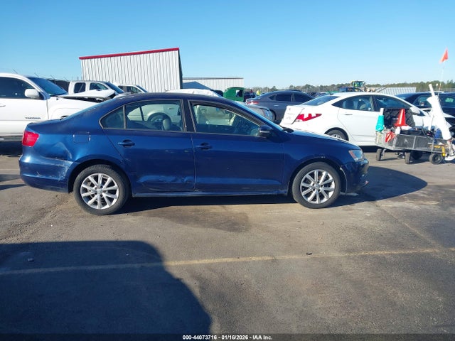 44073716 :رقم المزاد ، 3VWDX7AJ6BM010963 vin ، 2011 Volkswagen Jetta 2.5l Se مزاد بيع