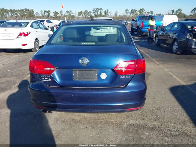 44073716 :رقم المزاد ، 3VWDX7AJ6BM010963 vin ، 2011 Volkswagen Jetta 2.5l Se مزاد بيع