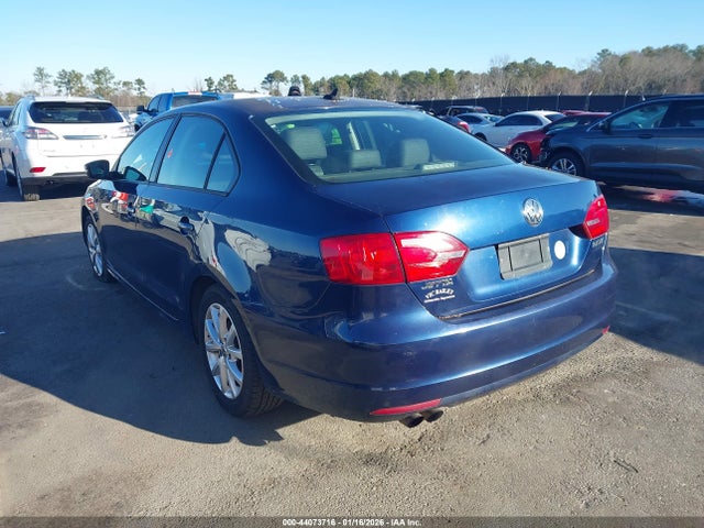 44073716 :رقم المزاد ، 3VWDX7AJ6BM010963 vin ، 2011 Volkswagen Jetta 2.5l Se مزاد بيع