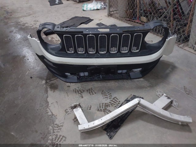ZACCJBBB6JPG74525 Jeep Renegade Latitude 4x4