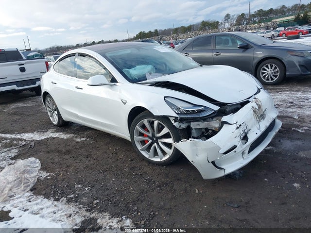 2018 TESLA MODEL 3 5YJ3E1EB5JF066786 Photo 0