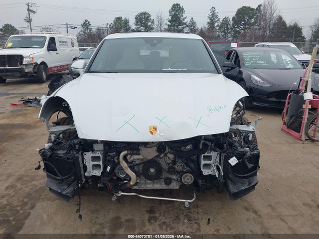 WP1AG2AY4NDA38684 Porsche Cayenne Gts